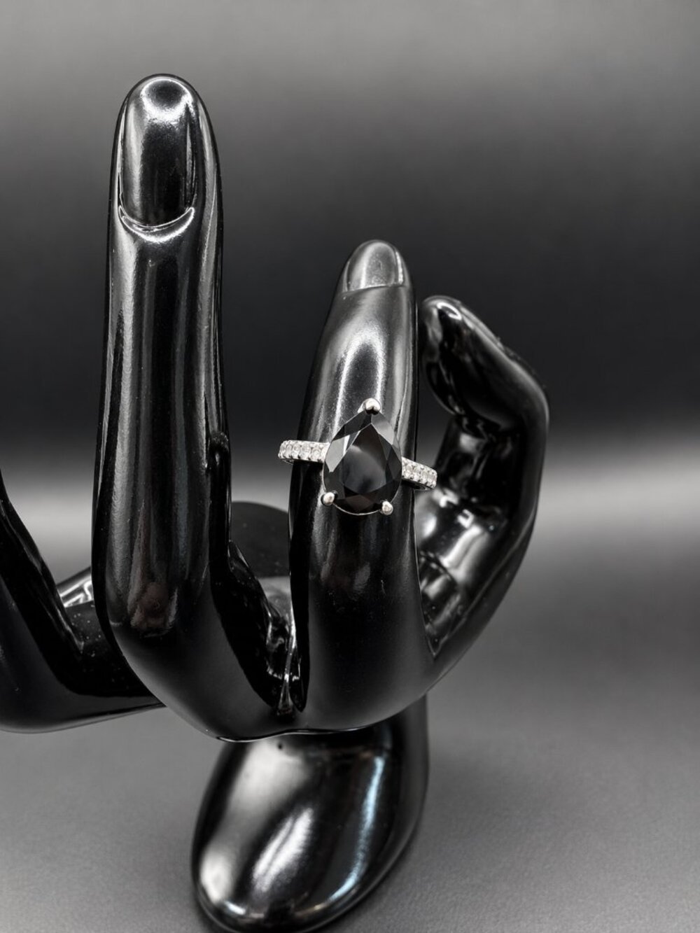 BLACK SPINAL TEARDROP STERLING RING
